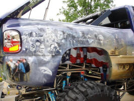 911 tribute paint truck