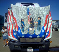 911 tribute paint truck